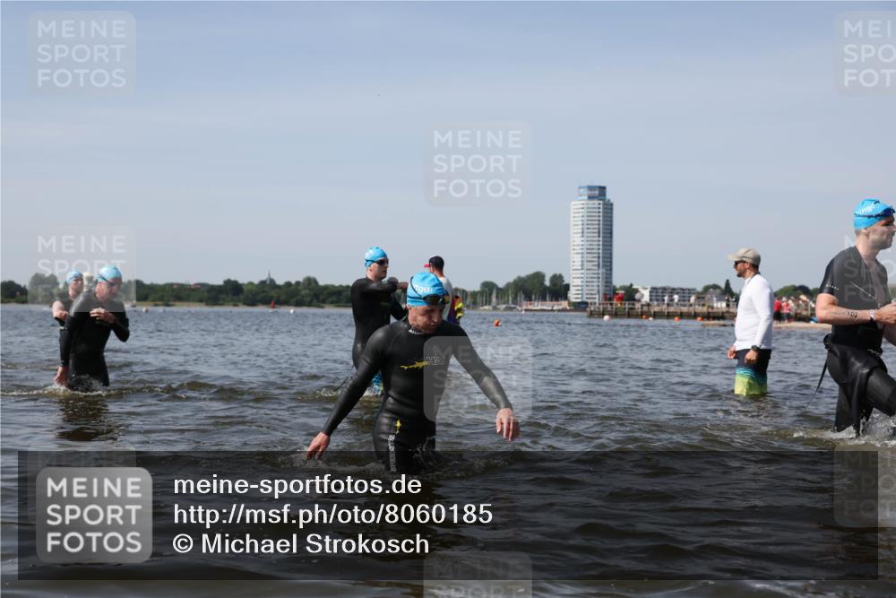22.06.2025 - Viking Triathlon Michael Strokosch http://msf.ph/oto/8060185 22.06.2025 10:43:07 Schwimmen 31, 66, 109, 110, 128, 133, 167, 186, 309, 328, 358, 450, 489 meine-sportfotos.de