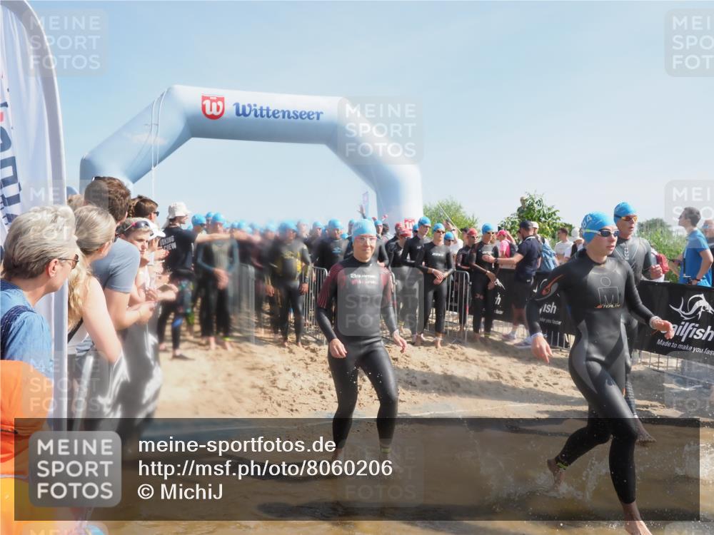 22.06.2025 - Viking Triathlon MichiJ http://msf.ph/oto/8060206 22.06.2025 10:05:32 Schwimmen 22, 150, 167, 181, 210, 228, 314, 437, 439, 462, 538, 601, 603, 654, 655 meine-sportfotos.de