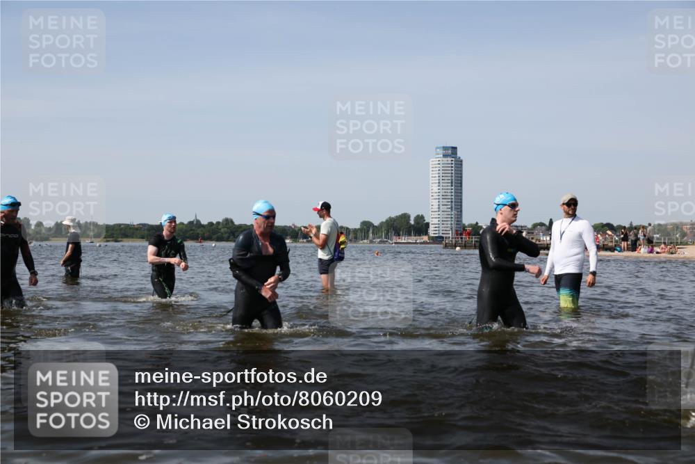 22.06.2025 - Viking Triathlon Michael Strokosch http://msf.ph/oto/8060209 22.06.2025 10:43:09 Schwimmen 31, 66, 109, 110, 115, 128, 133, 167, 186, 309, 328, 358, 450, 483, 489 meine-sportfotos.de