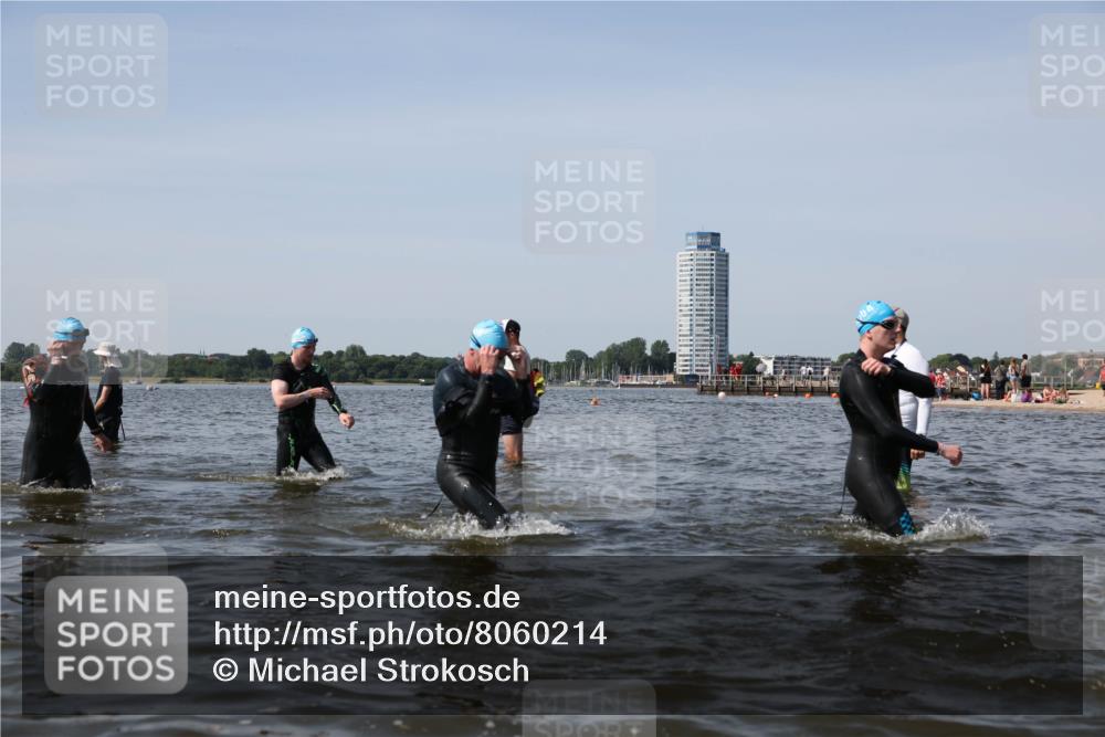22.06.2025 - Viking Triathlon Michael Strokosch http://msf.ph/oto/8060214 22.06.2025 10:43:10 Schwimmen 31, 66, 109, 110, 115, 128, 167, 186, 309, 328, 358, 450, 483, 489 meine-sportfotos.de
