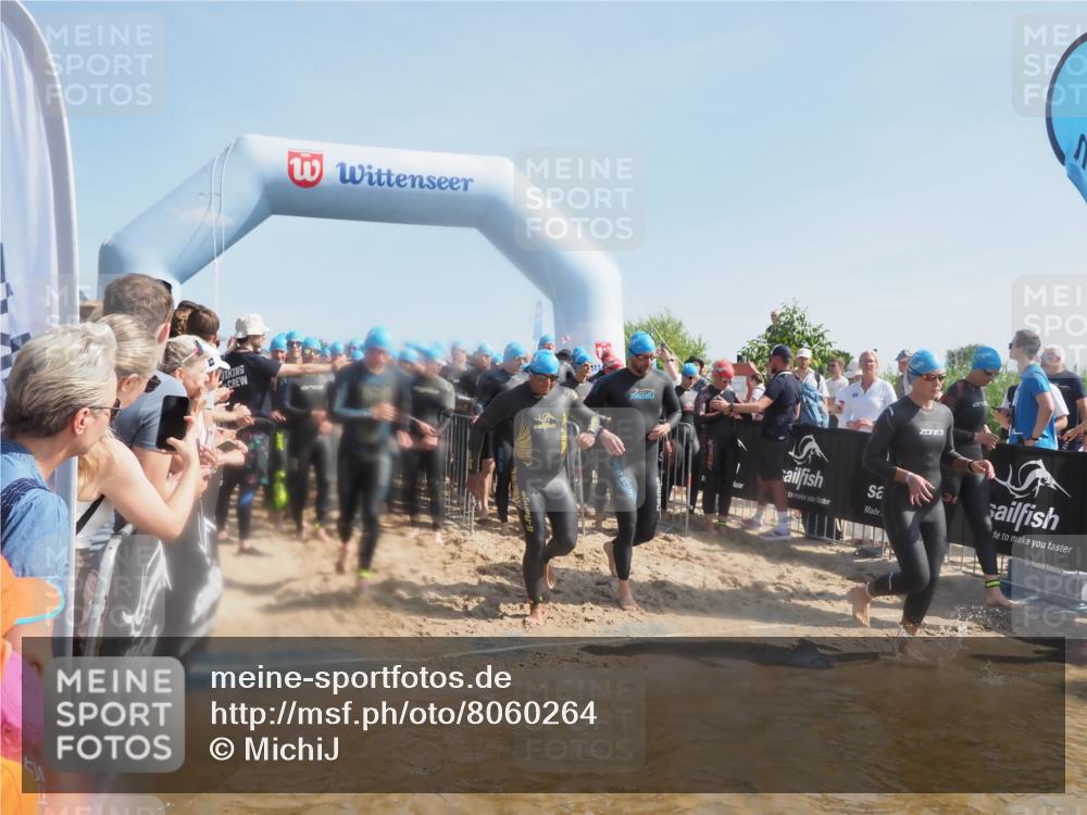 22.06.2025 - Viking Triathlon MichiJ http://msf.ph/oto/8060264 22.06.2025 10:05:36 Schwimmen 22, 65, 83, 150, 167, 181, 210, 361, 439, 462, 511, 538, 553, 603, 654 meine-sportfotos.de