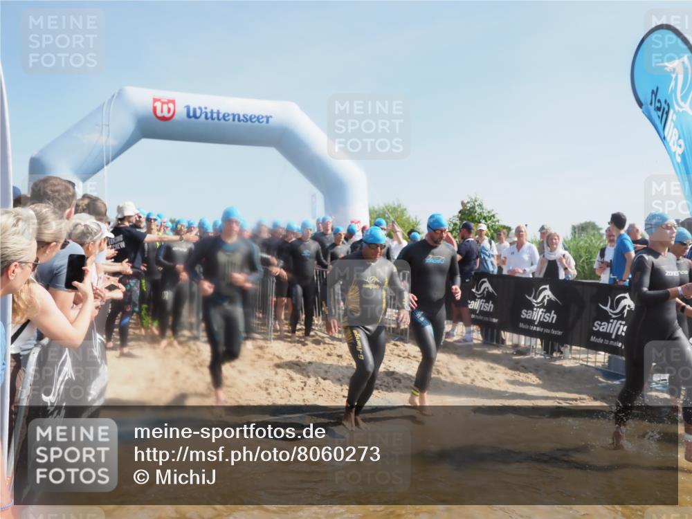 22.06.2025 - Viking Triathlon MichiJ http://msf.ph/oto/8060273 22.06.2025 10:05:36 Schwimmen 22, 65, 83, 150, 167, 181, 210, 361, 439, 462, 511, 538, 553, 603, 654 meine-sportfotos.de