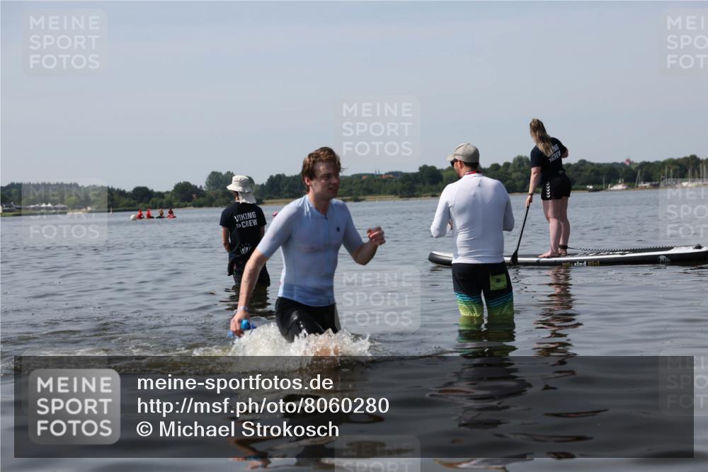 22.06.2025 - Viking Triathlon Michael Strokosch http://msf.ph/oto/8060280 22.06.2025 10:58:00 Schwimmen 357 meine-sportfotos.de