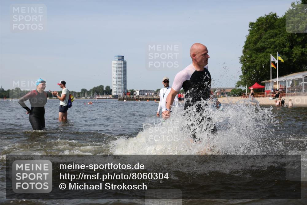 22.06.2025 - Viking Triathlon Michael Strokosch http://msf.ph/oto/8060304 22.06.2025 10:43:16 Schwimmen 31, 109, 110, 115, 167, 257, 328, 358, 483, 489 meine-sportfotos.de