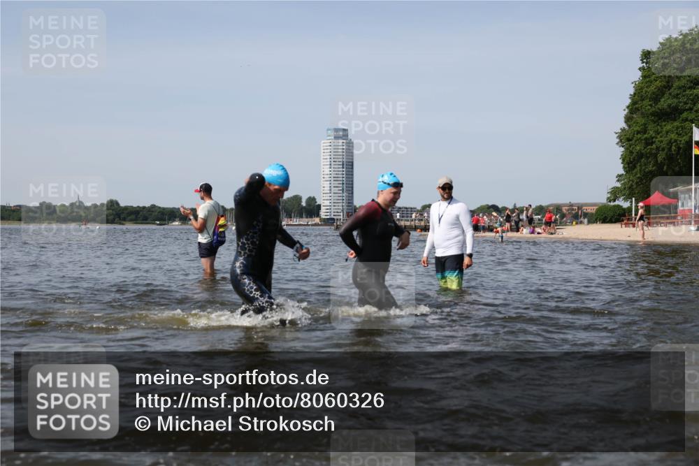 22.06.2025 - Viking Triathlon Michael Strokosch http://msf.ph/oto/8060326 22.06.2025 10:43:18 Schwimmen 31, 109, 110, 115, 167, 257, 328, 358, 483, 489 meine-sportfotos.de