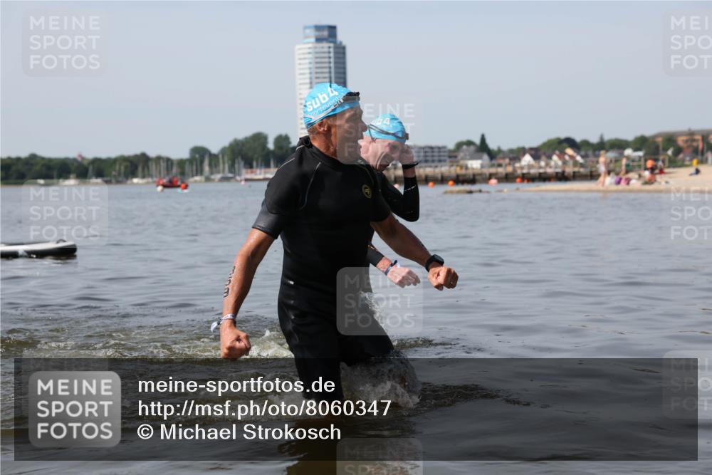 22.06.2025 - Viking Triathlon Michael Strokosch http://msf.ph/oto/8060347 22.06.2025 10:58:15 Schwimmen 359, 403 meine-sportfotos.de