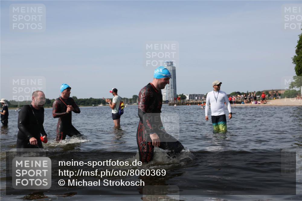 22.06.2025 - Viking Triathlon Michael Strokosch http://msf.ph/oto/8060369 22.06.2025 10:43:27 Schwimmen 115, 257, 483, 501, 620 meine-sportfotos.de