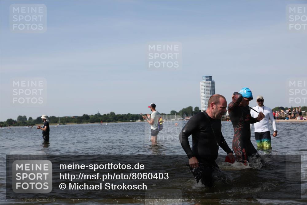 22.06.2025 - Viking Triathlon Michael Strokosch http://msf.ph/oto/8060403 22.06.2025 10:43:29 Schwimmen 115, 257, 480, 483, 501, 620 meine-sportfotos.de