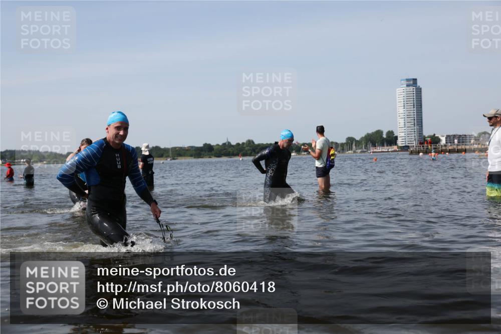 22.06.2025 - Viking Triathlon Michael Strokosch http://msf.ph/oto/8060418 22.06.2025 10:43:39 Schwimmen 410, 480, 501, 531, 620 meine-sportfotos.de