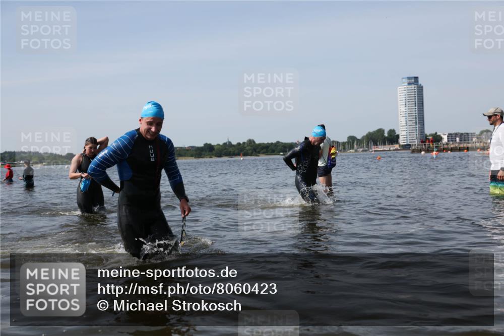 22.06.2025 - Viking Triathlon Michael Strokosch http://msf.ph/oto/8060423 22.06.2025 10:43:39 Schwimmen 410, 480, 501, 531, 620 meine-sportfotos.de