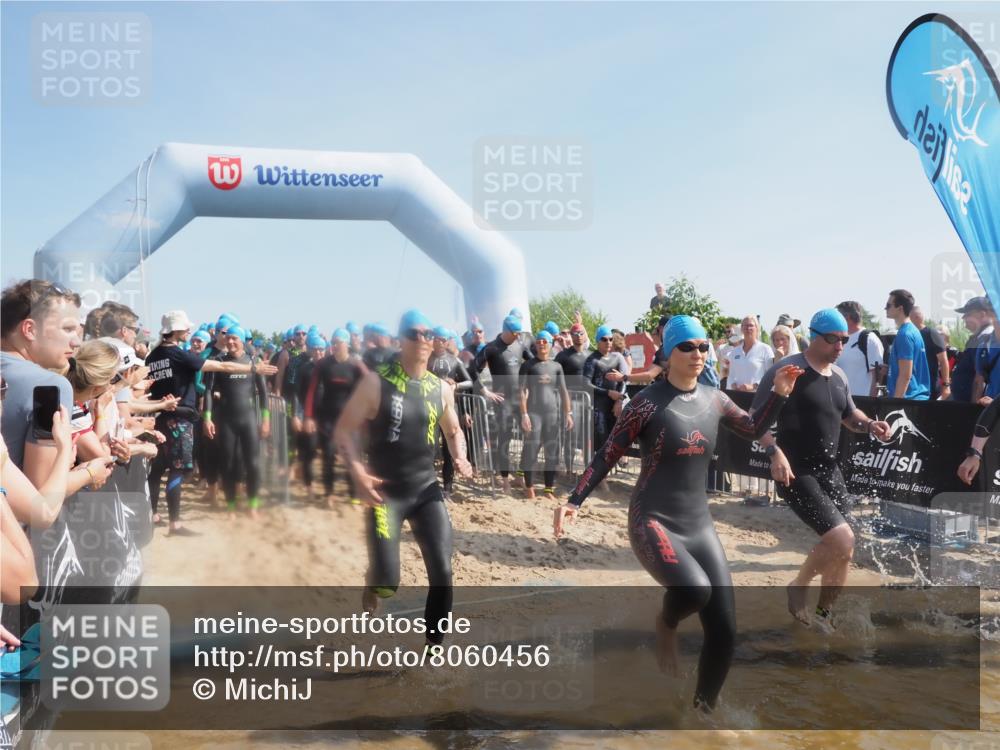 22.06.2025 - Viking Triathlon MichiJ http://msf.ph/oto/8060456 22.06.2025 10:05:47 Schwimmen 65, 83, 128, 135, 194, 211, 275, 361, 379, 511, 517, 530, 553, 633, 653 meine-sportfotos.de