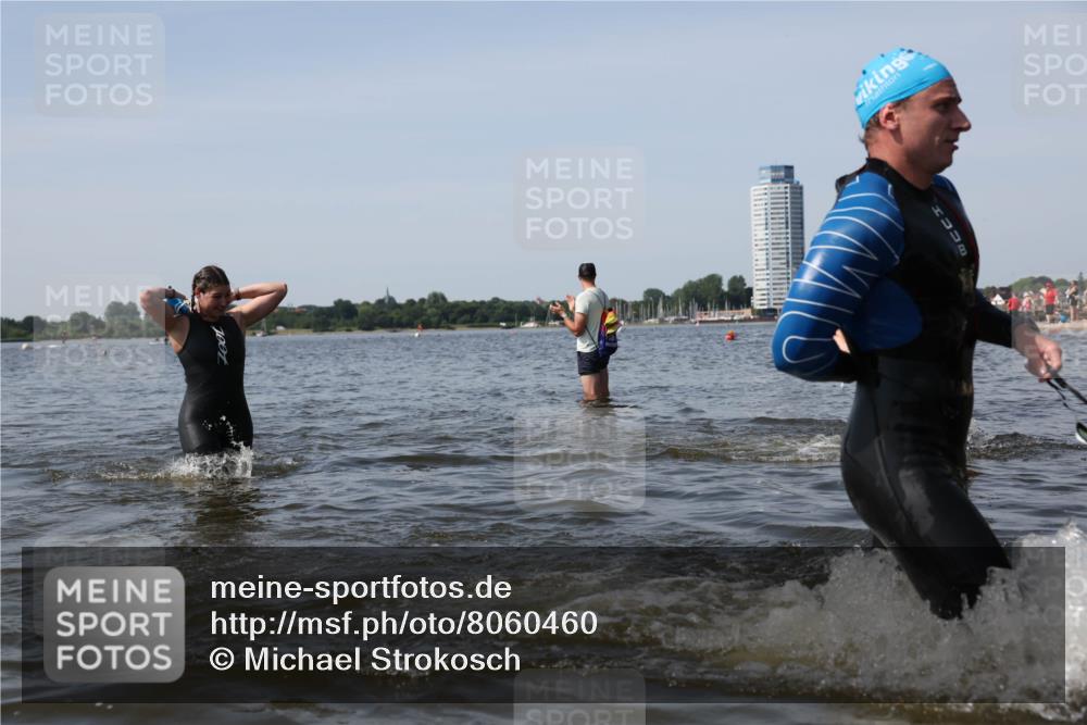 22.06.2025 - Viking Triathlon Michael Strokosch http://msf.ph/oto/8060460 22.06.2025 10:43:41 Schwimmen 410, 480, 531, 620 meine-sportfotos.de
