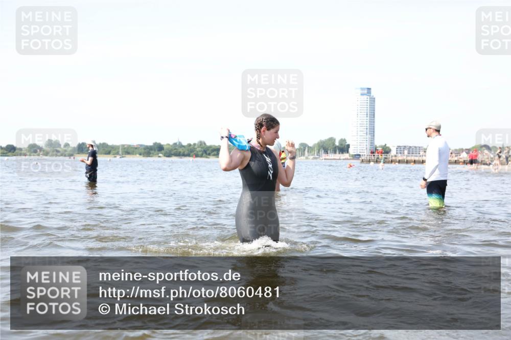 22.06.2025 - Viking Triathlon Michael Strokosch http://msf.ph/oto/8060481 22.06.2025 10:43:43 Schwimmen 362, 410, 480, 531 meine-sportfotos.de