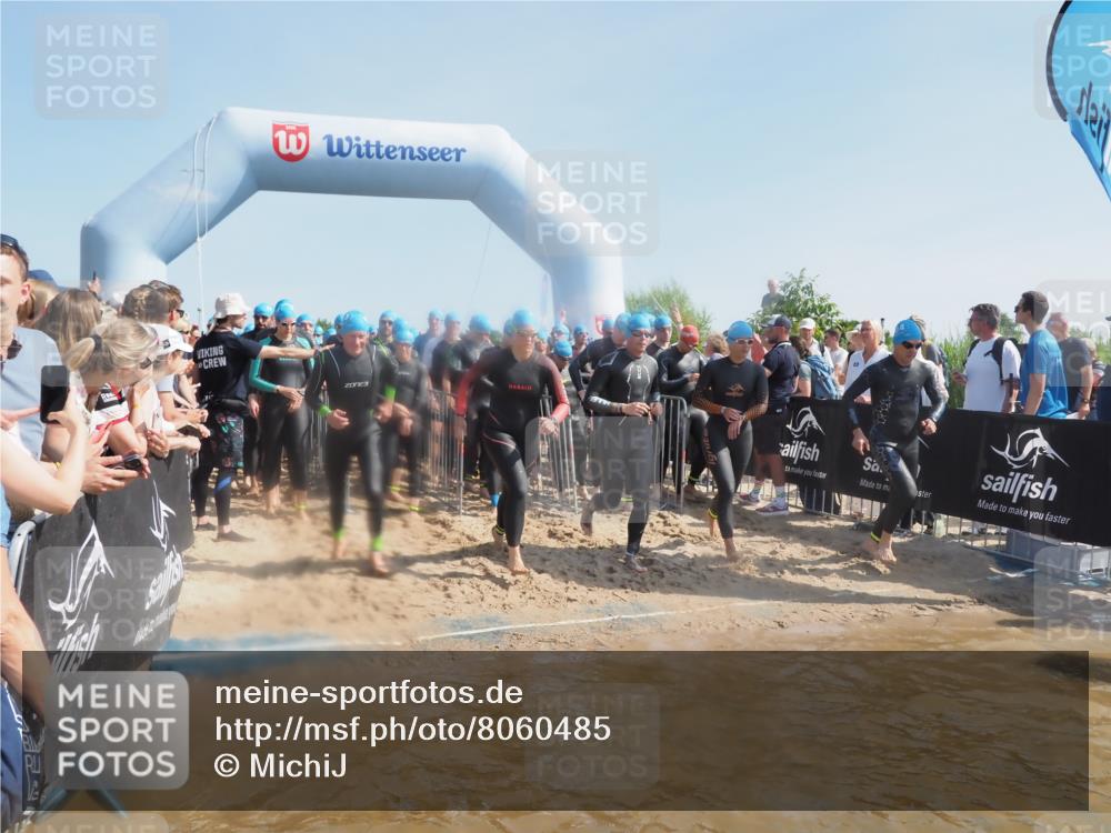 22.06.2025 - Viking Triathlon MichiJ http://msf.ph/oto/8060485 22.06.2025 10:05:51 Schwimmen 68, 128, 135, 194, 211, 275, 379, 397, 441, 442, 465, 517, 530, 633, 653 meine-sportfotos.de