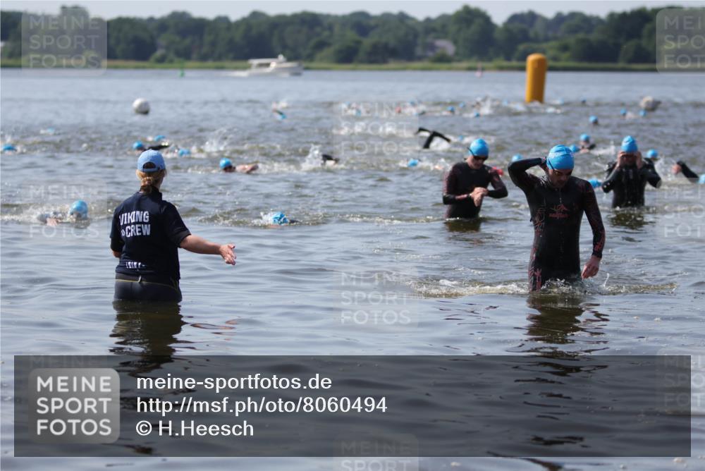 22.06.2025 - Viking Triathlon H.Heesch http://msf.ph/oto/8060494 22.06.2025 10:36:49 Schwimmen 331, 355, 388, 500 meine-sportfotos.de