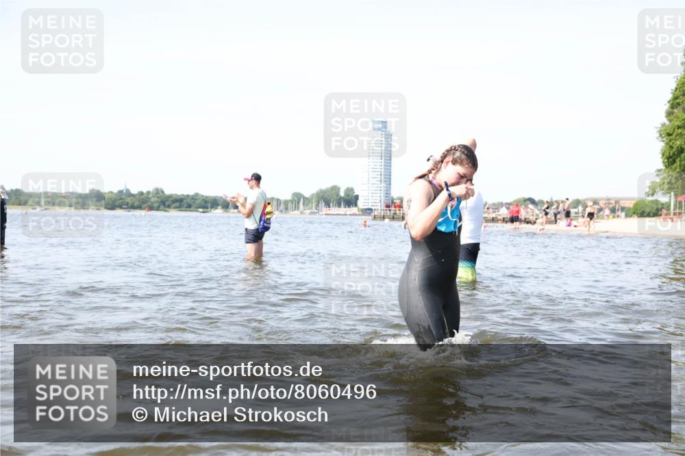 22.06.2025 - Viking Triathlon Michael Strokosch http://msf.ph/oto/8060496 22.06.2025 10:43:44 Schwimmen 362, 410, 480, 531 meine-sportfotos.de