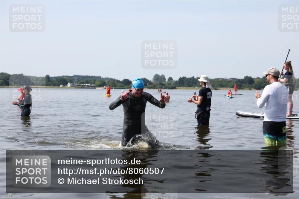 22.06.2025 - Viking Triathlon Michael Strokosch http://msf.ph/oto/8060507 22.06.2025 10:59:00 Schwimmen 234 meine-sportfotos.de