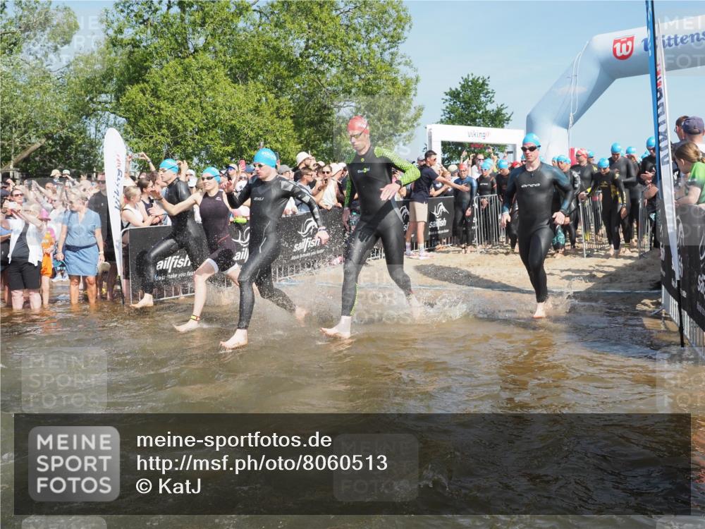 22.06.2025 - Viking Triathlon KatJ http://msf.ph/oto/8060513 22.06.2025 10:00:38 Schwimmen 1, 7, 8, 9, 11, 13, 30, 45, 87, 145, 178, 196, 200, 368, 374, 401, 414, 526, 534, 612, 613, 616, 623, 628, 641, 642, 651 meine-sportfotos.de
