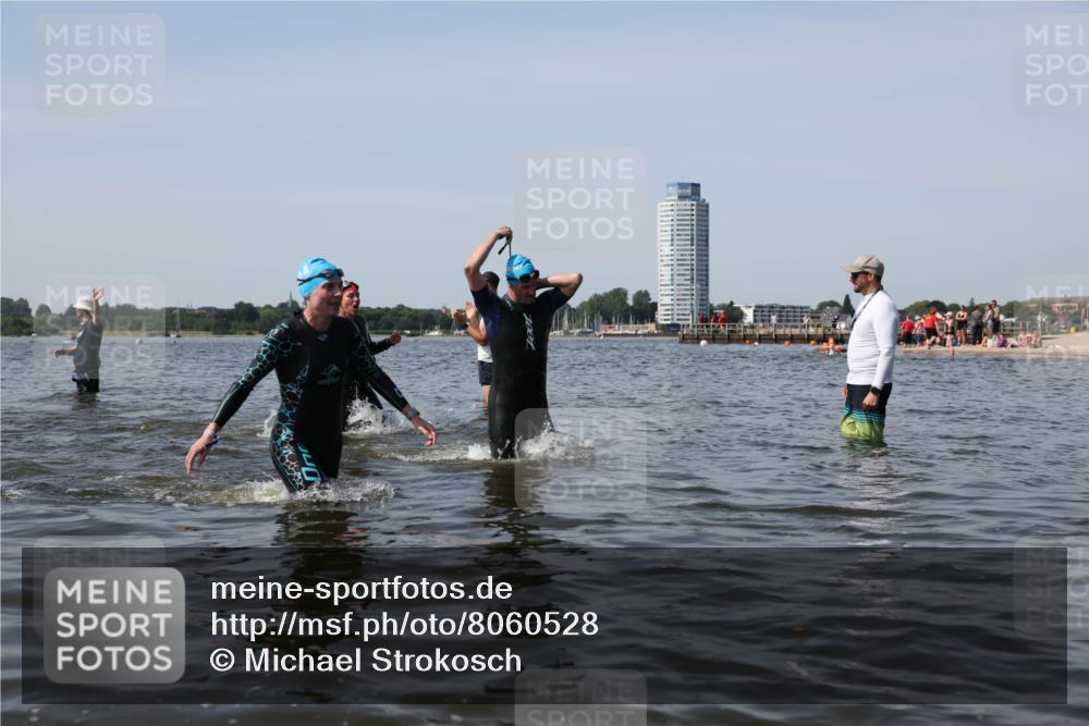 22.06.2025 - Viking Triathlon Michael Strokosch http://msf.ph/oto/8060528 22.06.2025 10:43:59 Schwimmen 41, 123, 249, 343, 362, 442, 627, 637, 650 meine-sportfotos.de