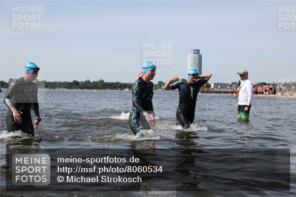 22.06.2025 - Viking Triathlon Michael Strokosch http://msf.ph/oto/8060534 22.06.2025 10:44:00 Schwimmen 41, 123, 249, 343, 362, 442, 627, 637, 650 meine-sportfotos.de