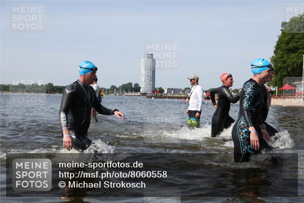 22.06.2025 - Viking Triathlon Michael Strokosch http://msf.ph/oto/8060558 22.06.2025 10:44:01 Schwimmen 41, 123, 249, 343, 362, 442, 627, 637, 650 meine-sportfotos.de