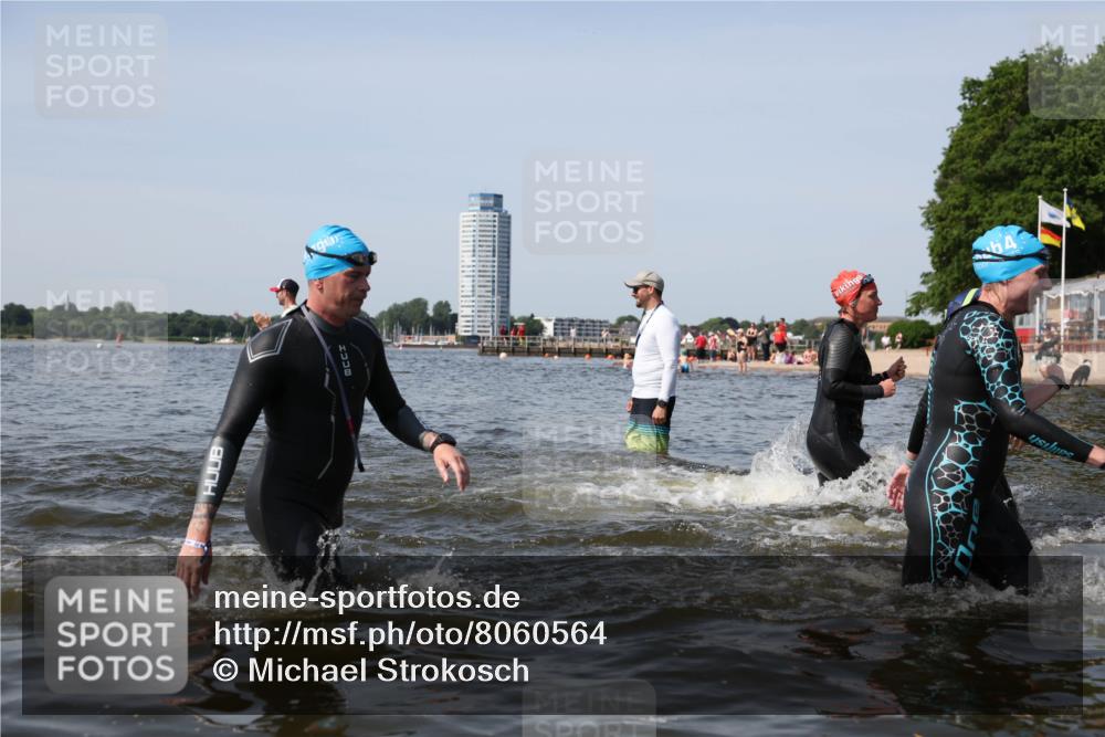22.06.2025 - Viking Triathlon Michael Strokosch http://msf.ph/oto/8060564 22.06.2025 10:44:02 Schwimmen 41, 123, 249, 343, 362, 442, 627, 637, 650 meine-sportfotos.de