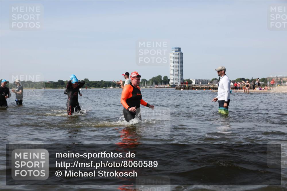22.06.2025 - Viking Triathlon Michael Strokosch http://msf.ph/oto/8060589 22.06.2025 10:44:05 Schwimmen 41, 123, 249, 343, 439, 442, 467, 627, 637, 650 meine-sportfotos.de