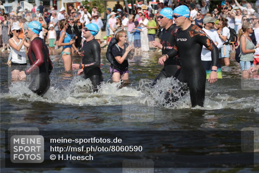 22.06.2025 - Viking Triathlon H.Heesch http://msf.ph/oto/8060590 22.06.2025 10:02:43 Schwimmen 98, 114, 161, 193, 264, 323, 366, 427, 429, 430, 486, 513, 546, 552 meine-sportfotos.de