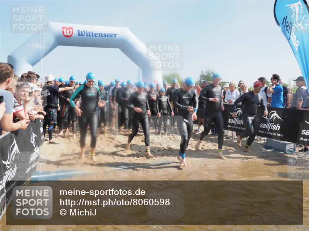 22.06.2025 - Viking Triathlon MichiJ http://msf.ph/oto/8060598 22.06.2025 10:05:57 Schwimmen 68, 128, 169, 211, 269, 275, 397, 441, 442, 460, 465, 530, 633, 644 meine-sportfotos.de