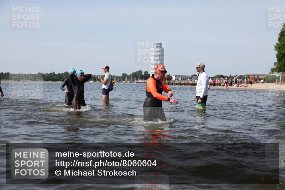 22.06.2025 - Viking Triathlon Michael Strokosch http://msf.ph/oto/8060604 22.06.2025 10:44:06 Schwimmen 41, 123, 249, 343, 439, 442, 467, 627, 637, 650 meine-sportfotos.de
