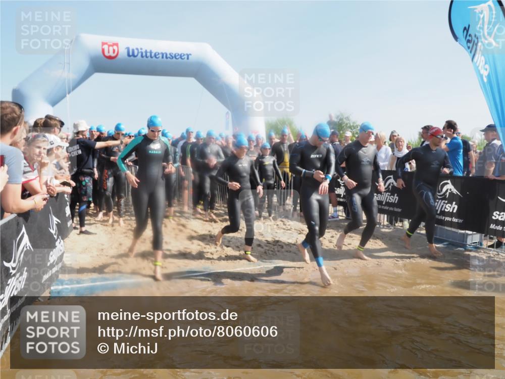 22.06.2025 - Viking Triathlon MichiJ http://msf.ph/oto/8060606 22.06.2025 10:05:57 Schwimmen 68, 128, 169, 211, 269, 275, 397, 441, 442, 460, 465, 530, 633, 644 meine-sportfotos.de