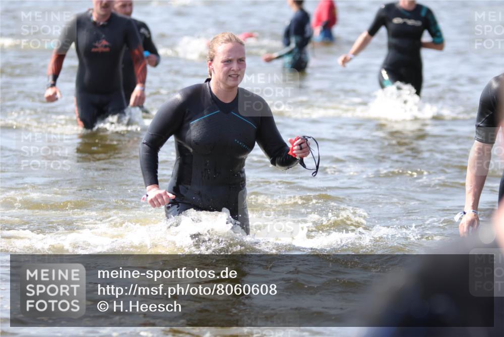 22.06.2025 - Viking Triathlon H.Heesch http://msf.ph/oto/8060608 22.06.2025 10:37:16 Schwimmen 34, 131, 172, 180, 233, 253, 312, 316, 344, 370, 383, 454, 456, 513, 649 meine-sportfotos.de