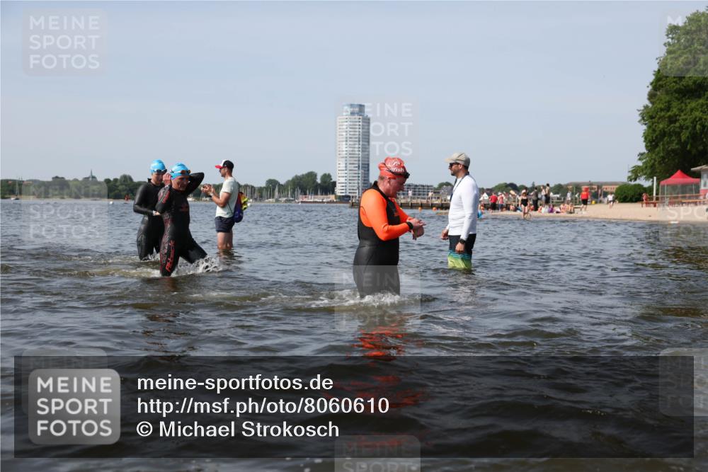 22.06.2025 - Viking Triathlon Michael Strokosch http://msf.ph/oto/8060610 22.06.2025 10:44:06 Schwimmen 41, 123, 249, 343, 439, 442, 467, 627, 637, 650 meine-sportfotos.de