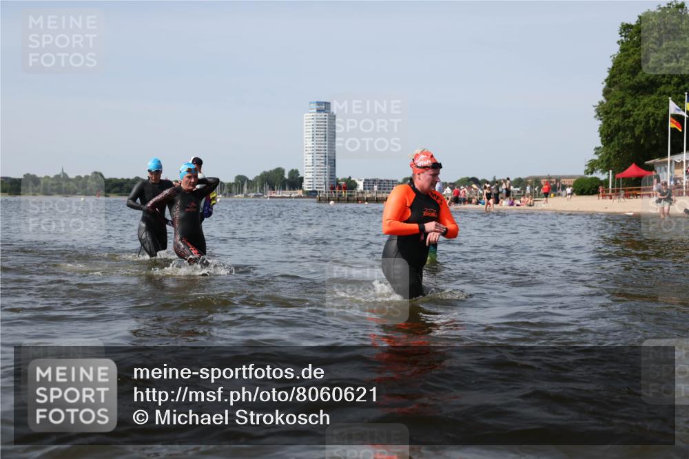 22.06.2025 - Viking Triathlon Michael Strokosch http://msf.ph/oto/8060621 22.06.2025 10:44:07 Schwimmen 41, 123, 249, 343, 439, 442, 467, 627, 637, 650 meine-sportfotos.de