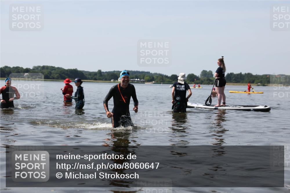 22.06.2025 - Viking Triathlon Michael Strokosch http://msf.ph/oto/8060647 22.06.2025 10:59:22 Schwimmen 222, 459, 476 meine-sportfotos.de
