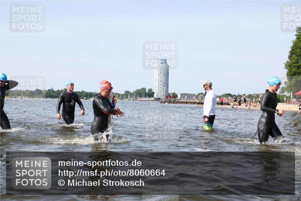 22.06.2025 - Viking Triathlon Michael Strokosch http://msf.ph/oto/8060664 22.06.2025 10:44:10 Schwimmen 41, 103, 123, 249, 343, 439, 442, 467, 627, 637, 650 meine-sportfotos.de