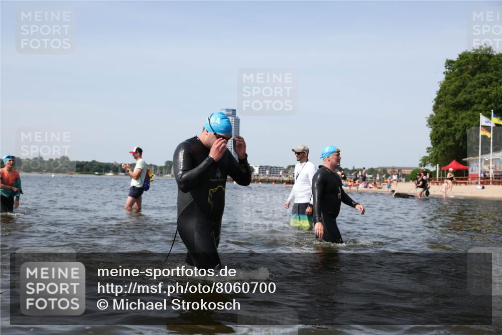 22.06.2025 - Viking Triathlon Michael Strokosch http://msf.ph/oto/8060700 22.06.2025 10:44:14 Schwimmen 103, 123, 130, 343, 439, 442, 467, 637, 650 meine-sportfotos.de
