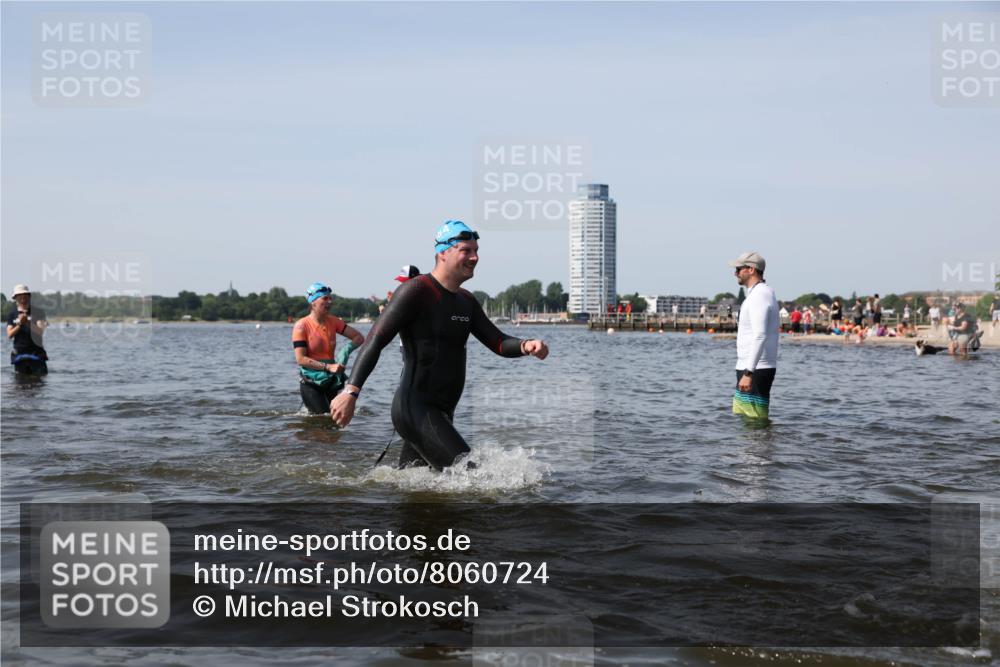 22.06.2025 - Viking Triathlon Michael Strokosch http://msf.ph/oto/8060724 22.06.2025 10:44:16 Schwimmen 103, 123, 130, 343, 439, 467, 637, 650 meine-sportfotos.de