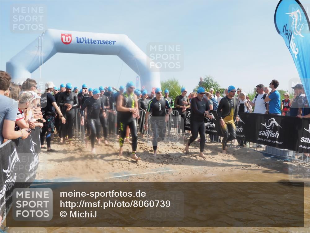 22.06.2025 - Viking Triathlon MichiJ http://msf.ph/oto/8060739 22.06.2025 10:06:07 Schwimmen 39, 41, 144, 169, 249, 266, 269, 325, 390, 446, 460, 489, 508, 644 meine-sportfotos.de