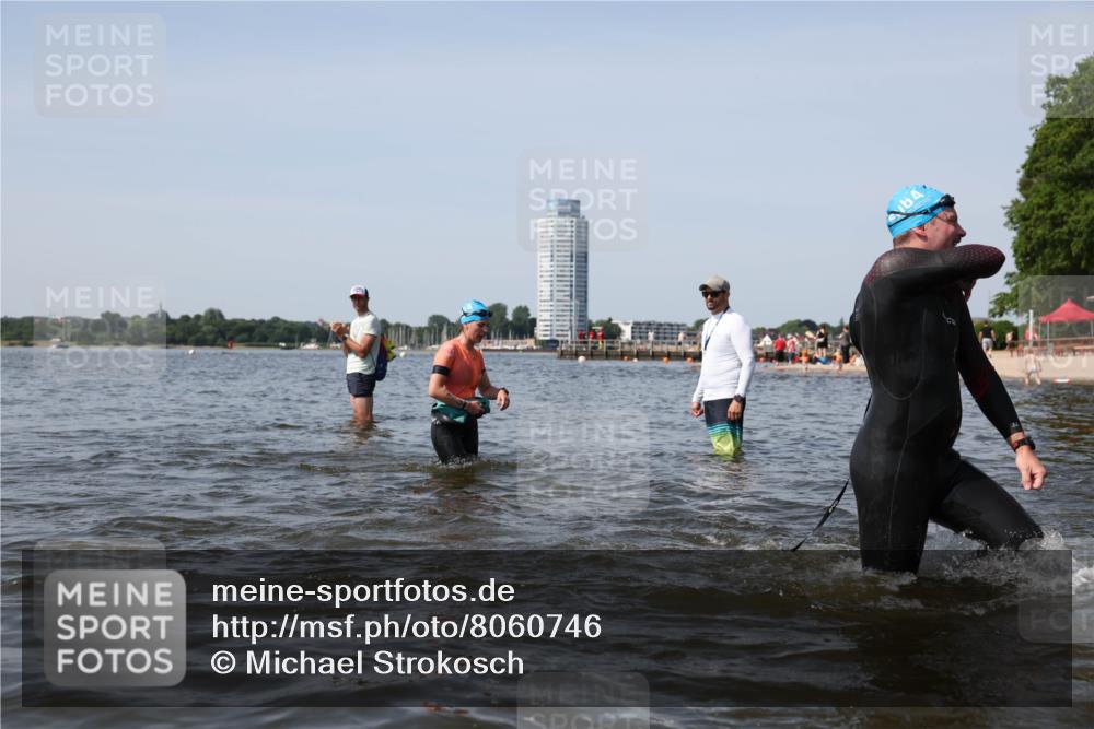 22.06.2025 - Viking Triathlon Michael Strokosch http://msf.ph/oto/8060746 22.06.2025 10:44:18 Schwimmen 103, 123, 130, 343, 439, 467, 650 meine-sportfotos.de