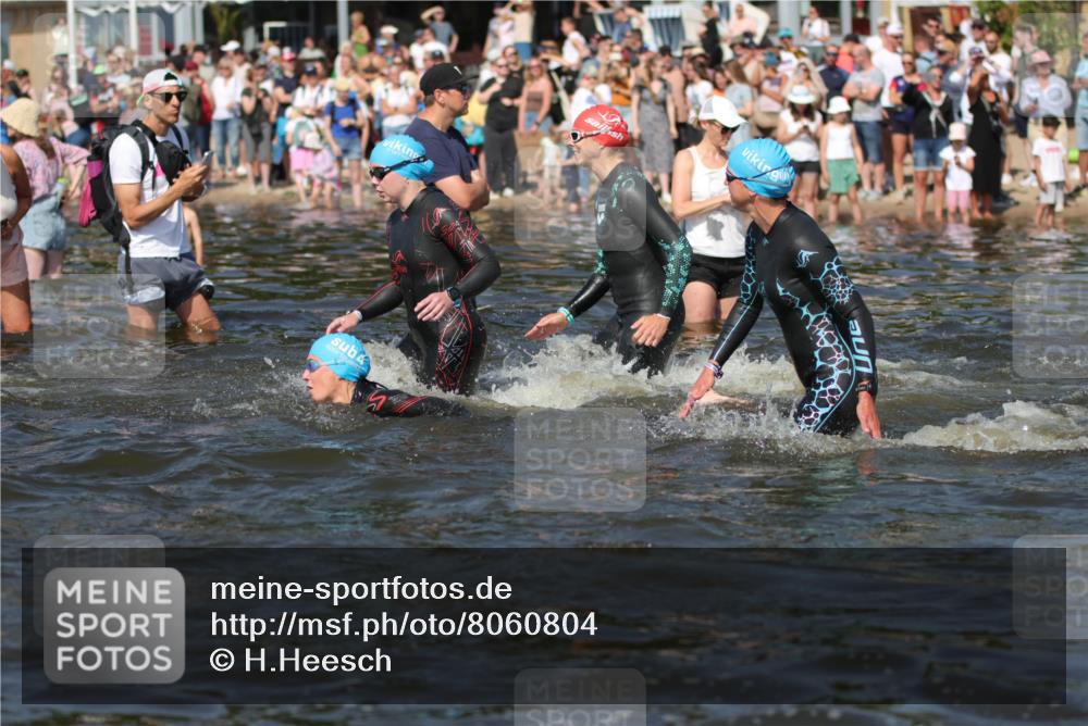 22.06.2025 - Viking Triathlon H.Heesch http://msf.ph/oto/8060804 22.06.2025 10:03:03 Schwimmen 5, 43, 47, 101, 154, 177, 204, 233, 349, 398, 475, 478, 554, 602, 632 meine-sportfotos.de