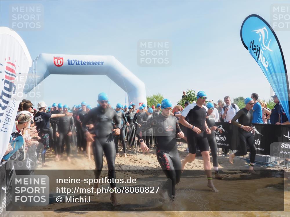 22.06.2025 - Viking Triathlon MichiJ http://msf.ph/oto/8060827 22.06.2025 10:06:12 Schwimmen 39, 41, 60, 84, 110, 144, 191, 249, 266, 325, 390, 440, 446, 489, 508 meine-sportfotos.de