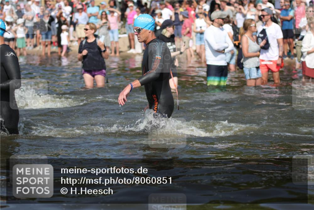 22.06.2025 - Viking Triathlon H.Heesch http://msf.ph/oto/8060851 22.06.2025 10:03:10 Schwimmen 20, 134, 177, 187, 204, 208, 334, 348, 349, 478, 505, 524, 602, 636, 660 meine-sportfotos.de