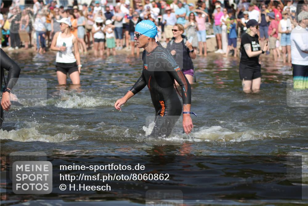 22.06.2025 - Viking Triathlon H.Heesch http://msf.ph/oto/8060862 22.06.2025 10:03:10 Schwimmen 20, 134, 177, 187, 204, 208, 334, 348, 349, 478, 505, 524, 602, 636, 660 meine-sportfotos.de