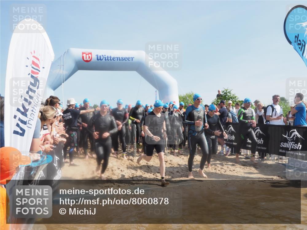 22.06.2025 - Viking Triathlon MichiJ http://msf.ph/oto/8060878 22.06.2025 10:06:16 Schwimmen 39, 41, 60, 84, 110, 117, 153, 191, 266, 325, 385, 440, 446, 487, 535 meine-sportfotos.de