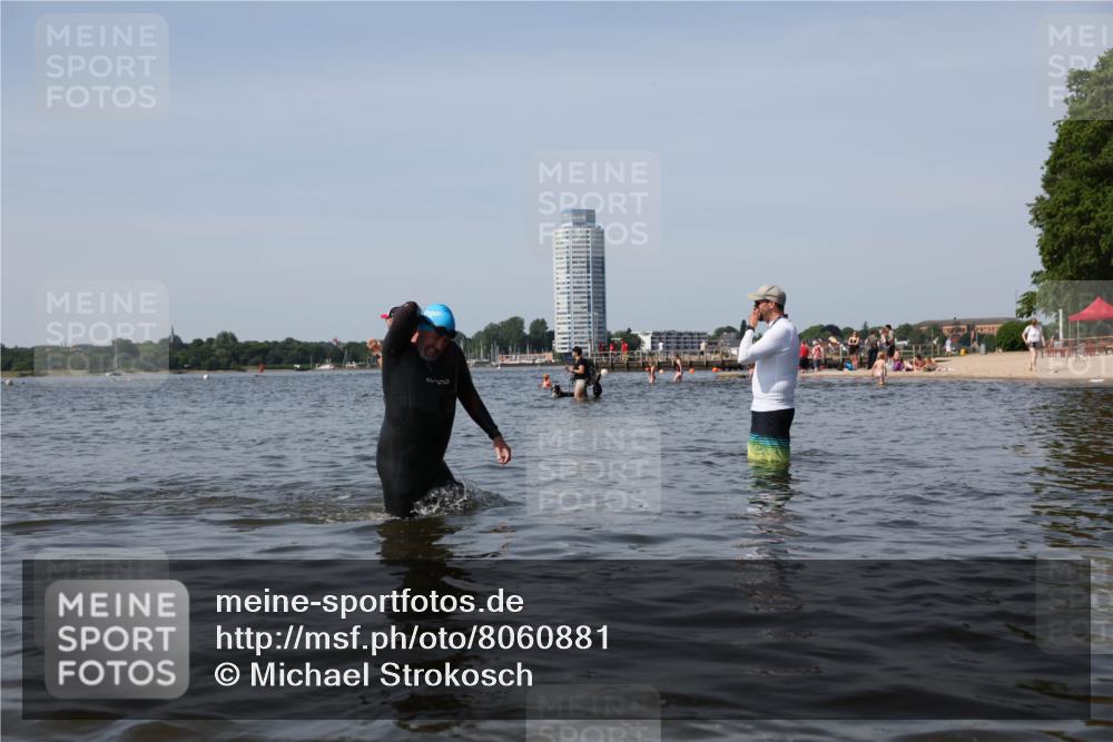 22.06.2025 - Viking Triathlon Michael Strokosch http://msf.ph/oto/8060881 22.06.2025 10:44:39 Schwimmen 18, 205, 219, 440, 446 meine-sportfotos.de