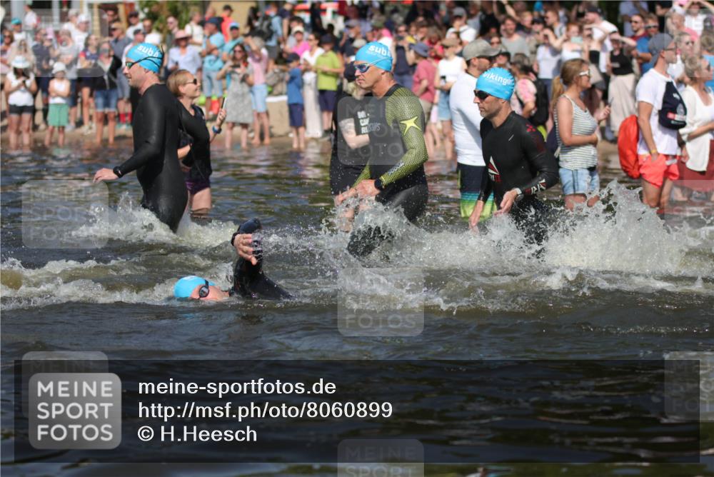 22.06.2025 - Viking Triathlon H.Heesch http://msf.ph/oto/8060899 22.06.2025 10:03:13 Schwimmen 20, 134, 177, 187, 204, 208, 334, 348, 349, 478, 505, 524, 602, 636, 660 meine-sportfotos.de