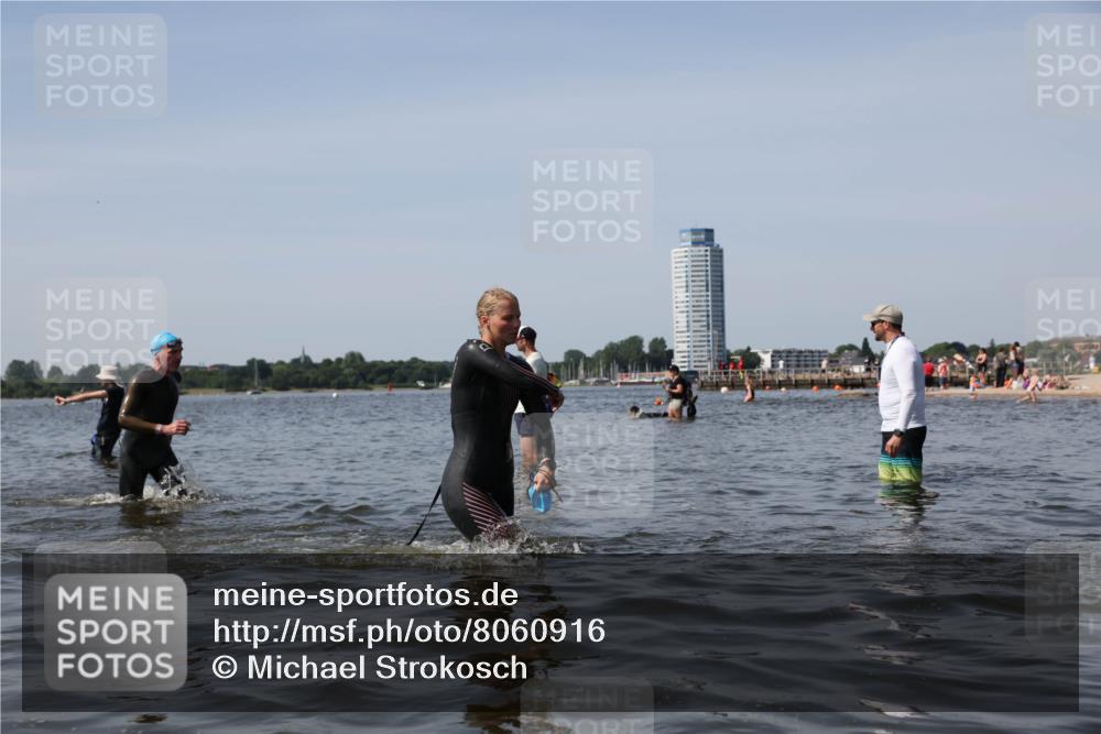 22.06.2025 - Viking Triathlon Michael Strokosch http://msf.ph/oto/8060916 22.06.2025 10:44:43 Schwimmen 18, 219, 440, 446 meine-sportfotos.de