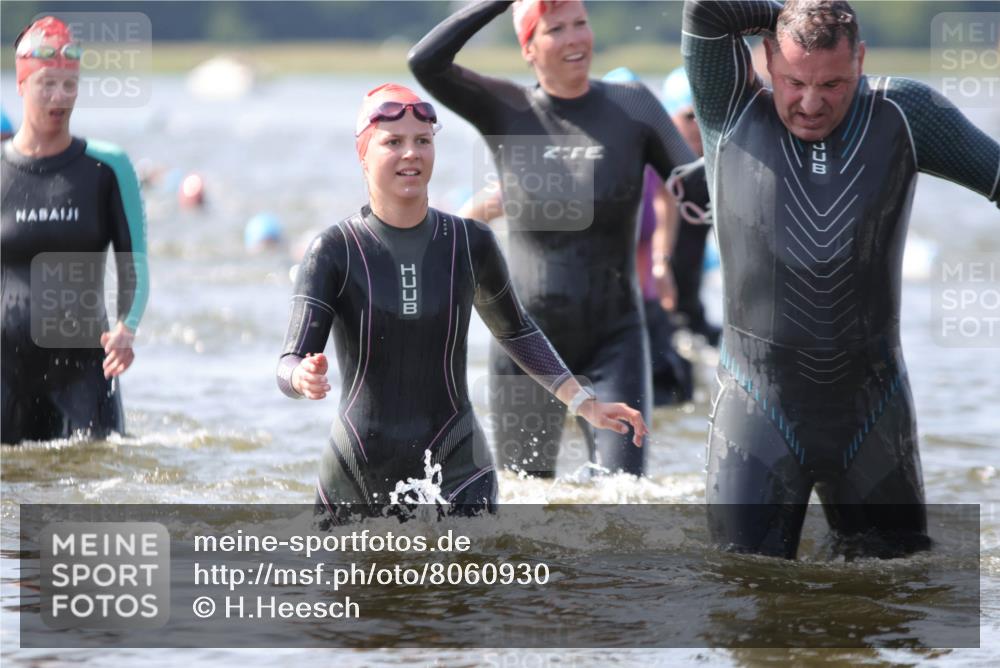 22.06.2025 - Viking Triathlon H.Heesch http://msf.ph/oto/8060930 22.06.2025 10:38:28 Schwimmen 22, 85, 89, 156, 164, 209, 215, 269, 398, 419, 428, 447, 509, 535, 601, 603, 659, 662 meine-sportfotos.de