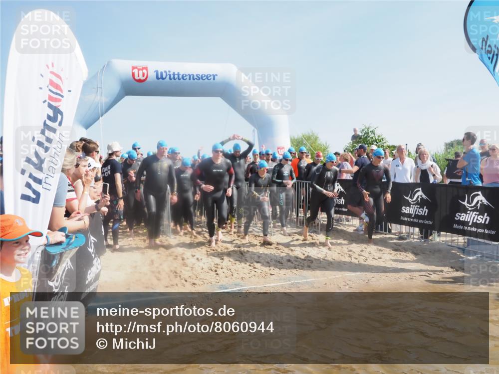 22.06.2025 - Viking Triathlon MichiJ http://msf.ph/oto/8060944 22.06.2025 10:06:21 Schwimmen 18, 24, 36, 60, 84, 110, 117, 153, 191, 192, 298, 385, 440, 487, 535 meine-sportfotos.de